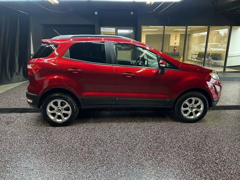 Used 2019 Ford EcoSport SE w/ SE Convenience Package image 8