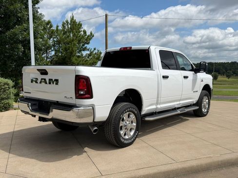 Used 2025 RAM 2500 Big Horn AWD/4WD image 6