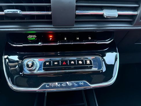 Used 2023 Lincoln Corsair Reserve image 23