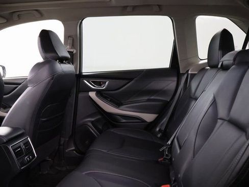 Certified 2023 Subaru Forester Limited image 32