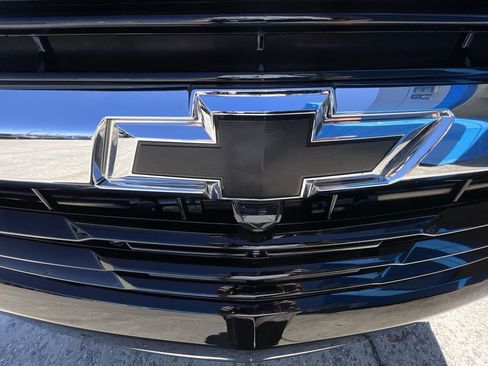 Used 2025 Chevrolet Suburban LS image 31