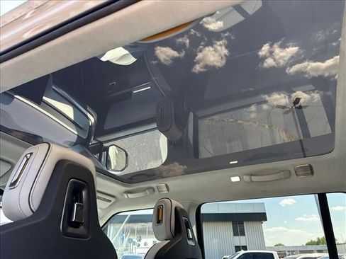 Used 2023 Rivian R1S Adventure AWD/4WD image 20