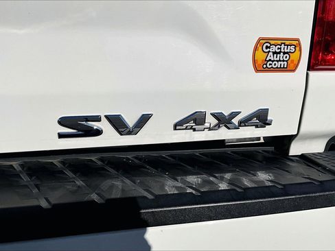 Used 2021 Nissan Titan SV image 22