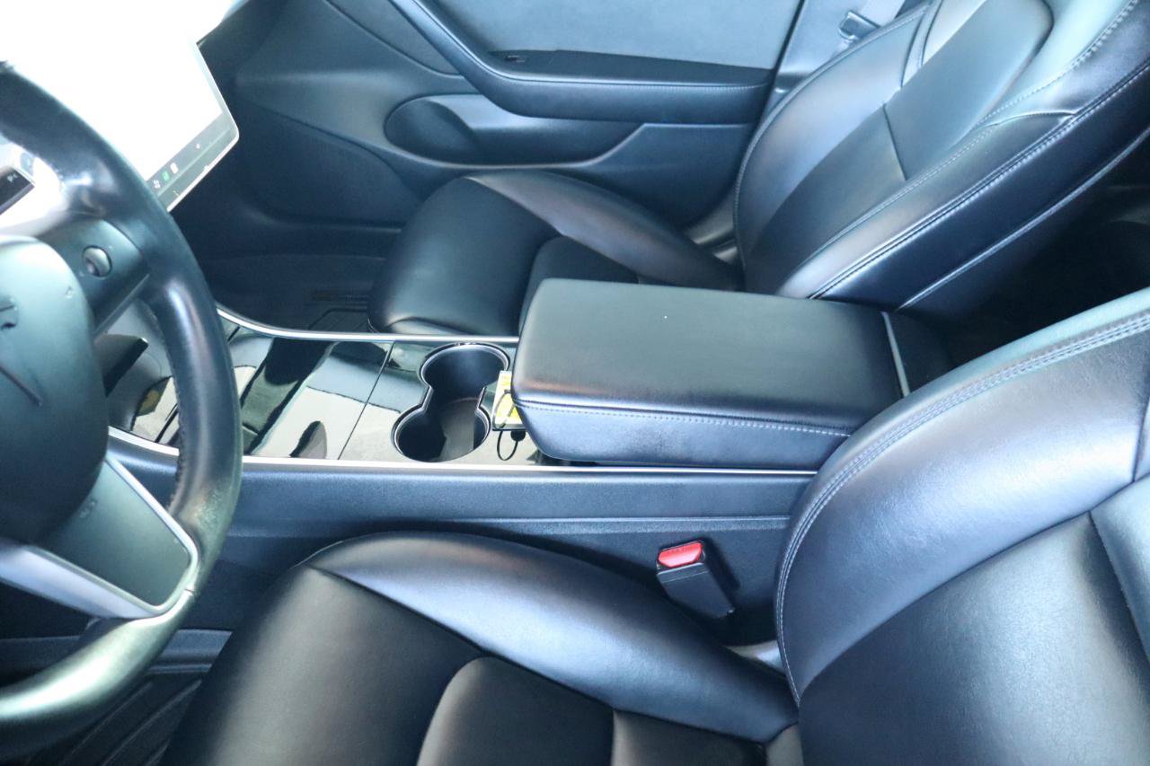 Used 2018 Tesla Model 3 Long Range RWD image 17