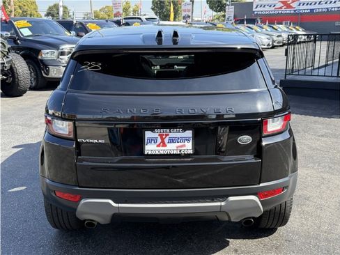Used 2017 Land Rover Range Rover Evoque SE Premium image 12