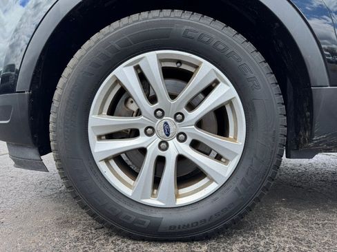 Used 2018 Ford Explorer XLT AWD/4WD image 13