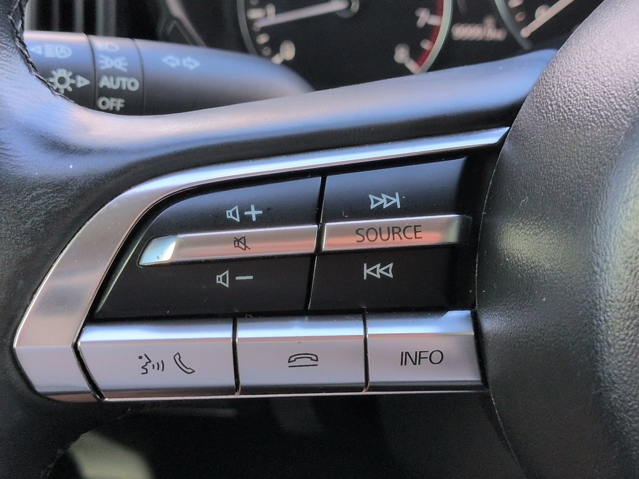 Used 2024 MAZDA CX-50 AWD 2.5 S w/ Premium Package image 25