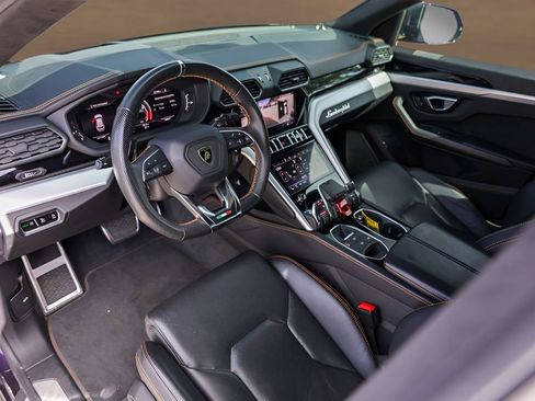 Used 2020 Lamborghini Urus AWD/4WD image 10
