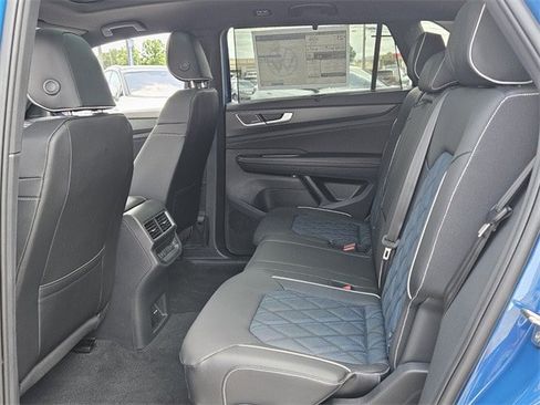 New 2025 Volkswagen Atlas Cross Sport SEL Premium R-Line image 6