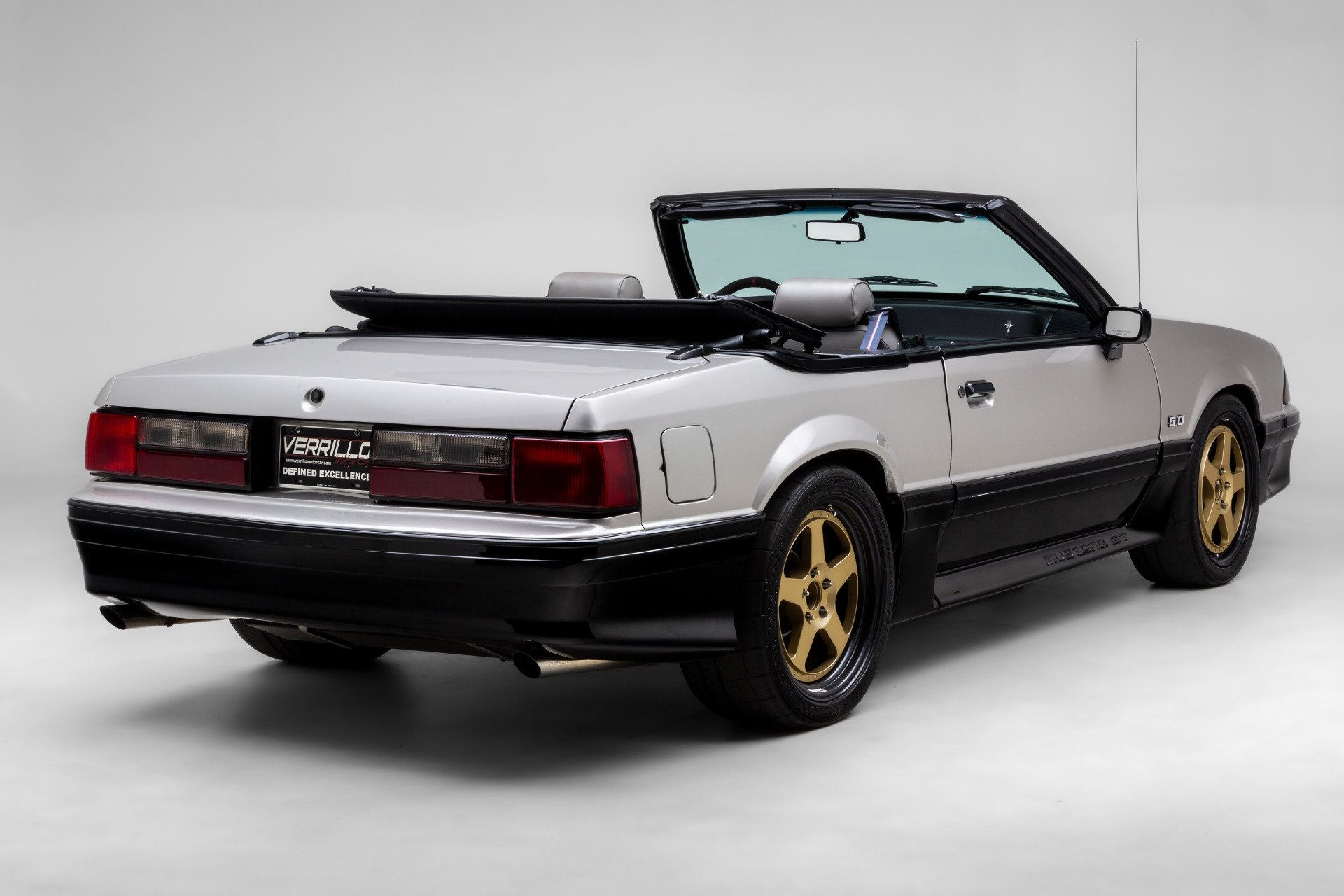 Used 1990 Ford Mustang GT RWD image 15