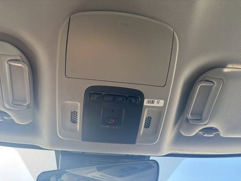 Used 2025 Toyota Camry XLE image 16