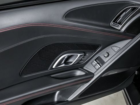 Used 2017 Audi R8 V10 plus image 16