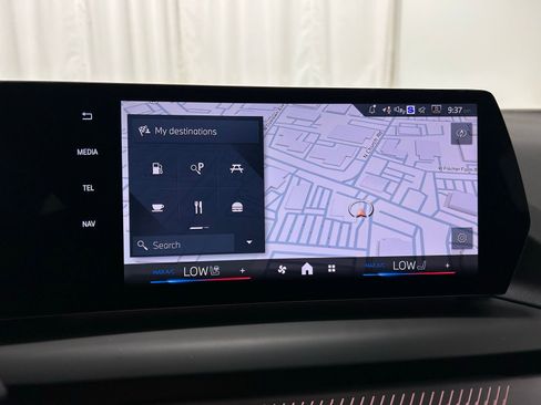 Used 2026 BMW 228i w/ Technology Package image 17