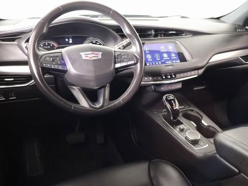 Used 2022 Cadillac XT4 Premium Luxury w/ Safety Alert Package image 2