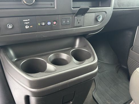 Used 2025 Chevrolet Express 3500 LT w/ LT Preferred Equipment Group RWD image 23