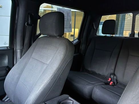 Used 2019 Ford F150 XLT w/ Equipment Group 302A Luxury AWD/4WD image 23