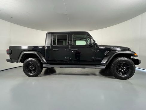 Used 2022 Jeep Gladiator Sport AWD/4WD image 8