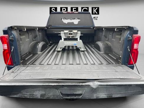 Used 2022 Chevrolet Silverado 3500 LTZ w/ Gooseneck/5TH Wheel Package image 21