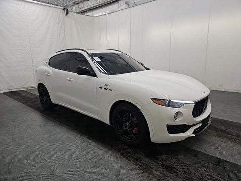 Used 2022 Maserati Levante GT image 6