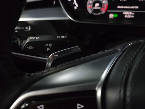 Used 2020 Audi A8 L 4.0T image 24