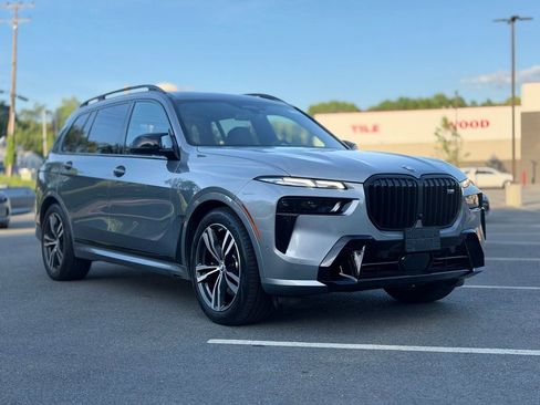 Used 2023 BMW X7 M60i w/ Executive Package AWD/4WD image 9