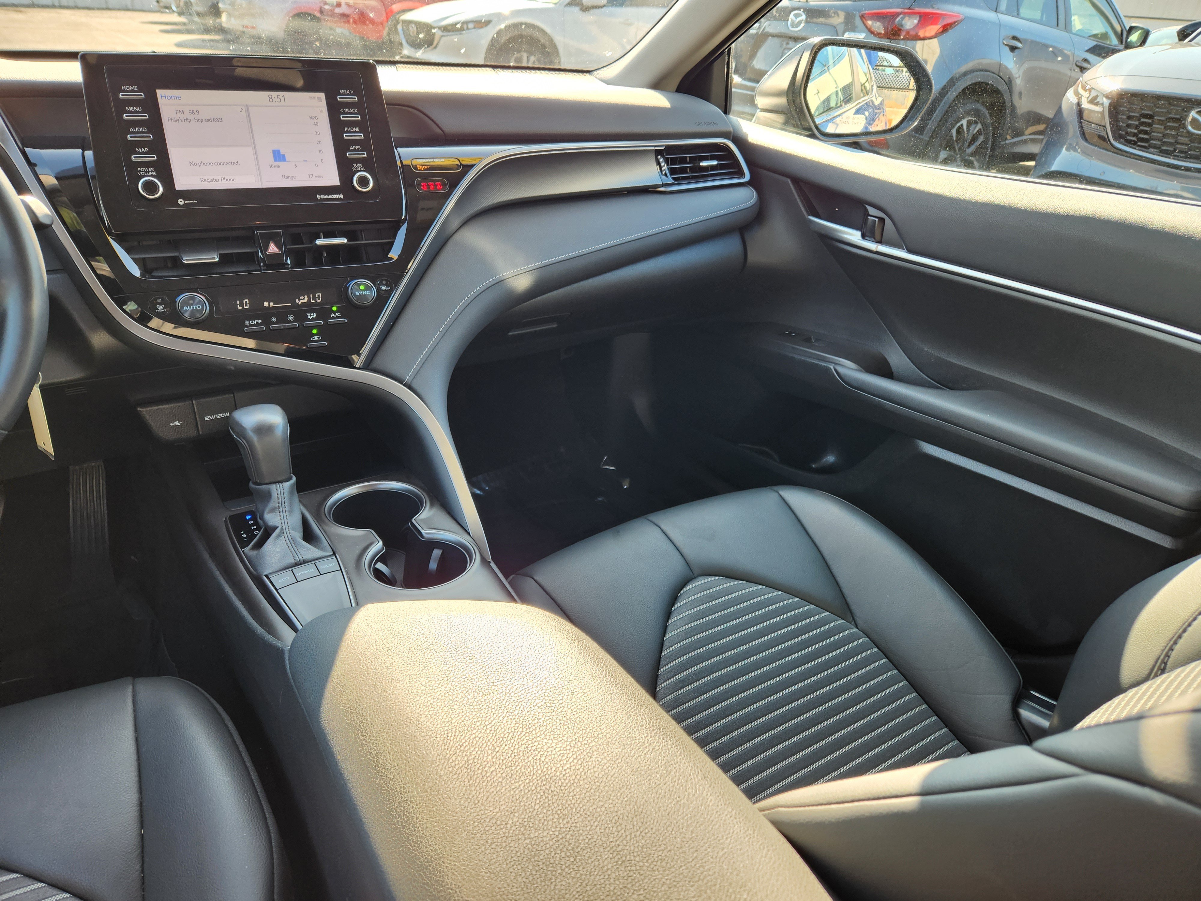 Used 2024 Toyota Camry SE FWD image 14
