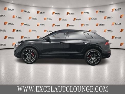 Used 2020 Audi Q8 Premium Plus w/ Premium Plus Package AWD/4WD image 2