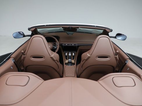 New 2026 Aston Martin DB12 Convertible image 36