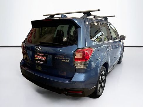 Used 2017 Subaru Forester 2.5i Premium AWD/4WD image 6