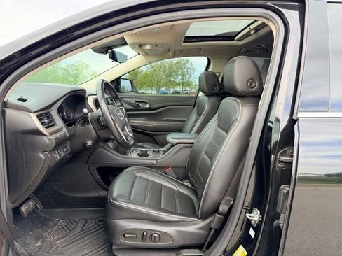 Certified 2022 GMC Acadia Denali w/ GMC Pro Grade Package AWD/4WD image 7