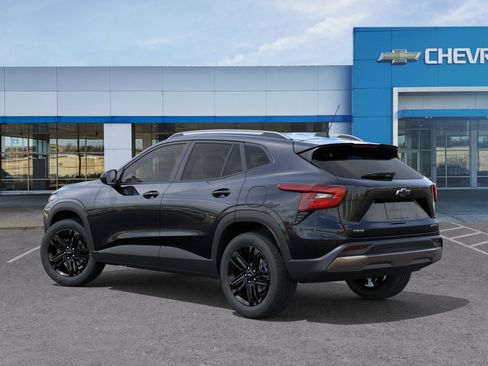 New 2026 Chevrolet Trax ACTIV FWD image 3