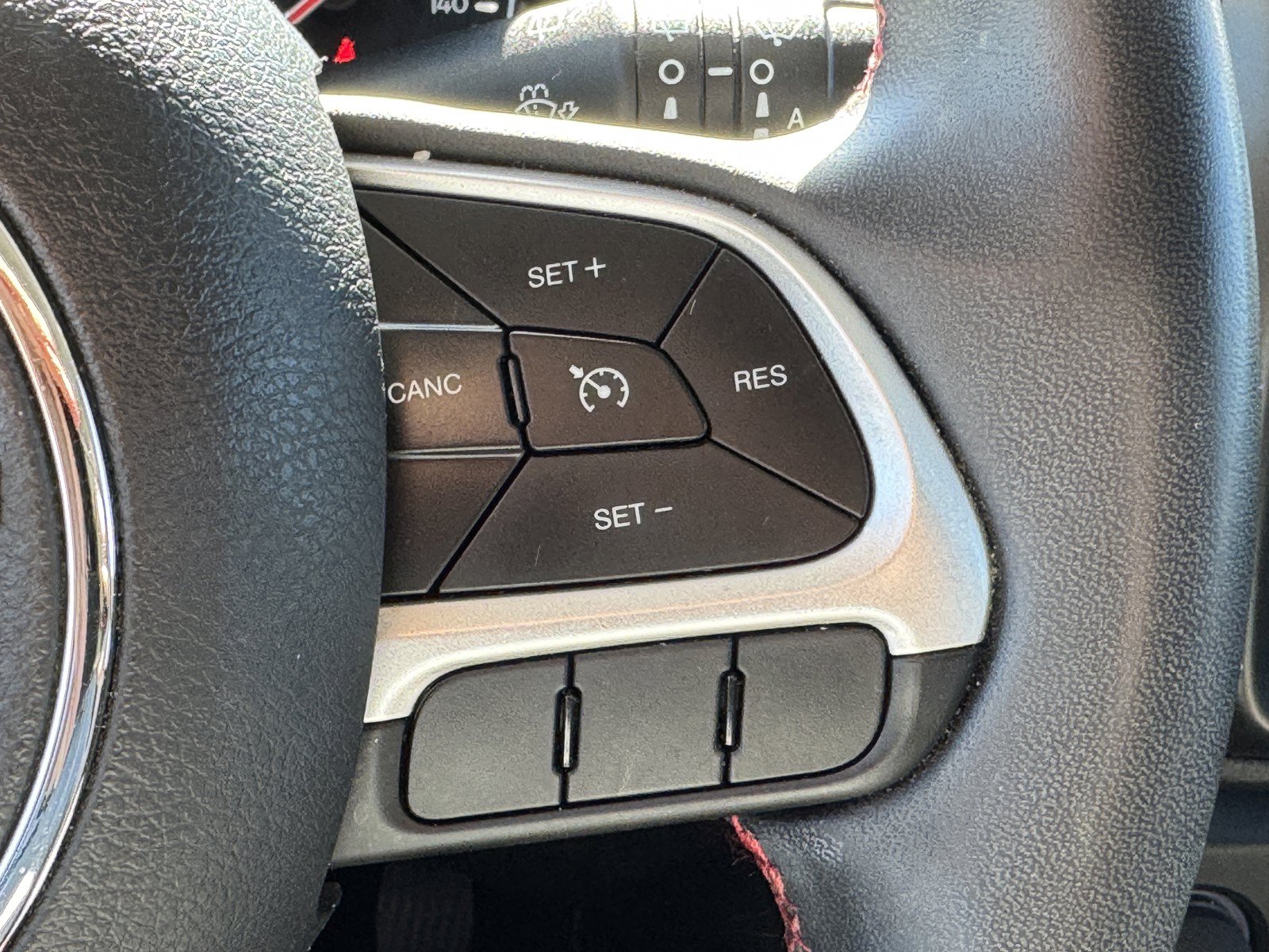 Used 2023 Jeep Renegade Trailhawk AWD/4WD image 22