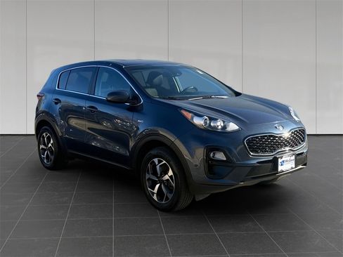 Used 2020 Kia Sportage LX image 7