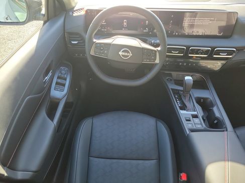 New 2026 Nissan Sentra SR w/ SR Premium Package FWD image 20