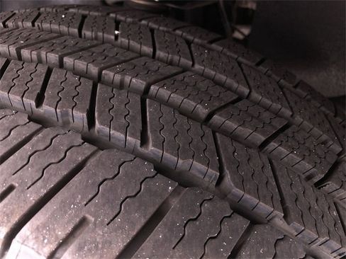 Used 2017 Toyota Tundra Limited image 11