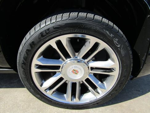 Used 2013 Cadillac Escalade Premium AWD/4WD image 7