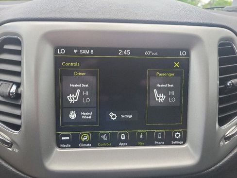 Used 2021 Jeep Compass Latitude AWD/4WD image 11