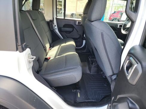 Used 2024 Jeep Wrangler Sport S image 18