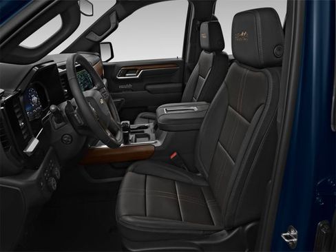 Used 2023 Chevrolet Silverado 1500 High Country w/ Technology Package image 10