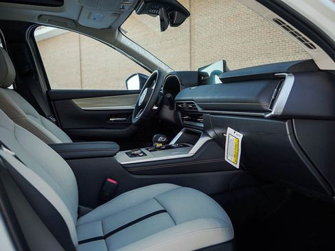 New 2026 MAZDA CX-90 Plug-In Hybrid w/Premium Sport AWD/4WD image 11