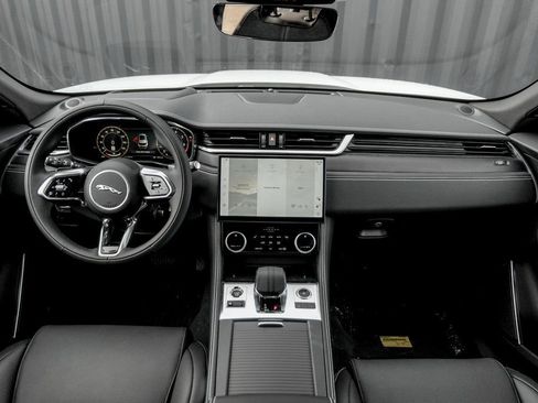 New 2026 Jaguar F-PACE R-Dynamic S image 19