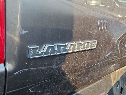 Used 2022 RAM 1500 Laramie AWD/4WD image 11