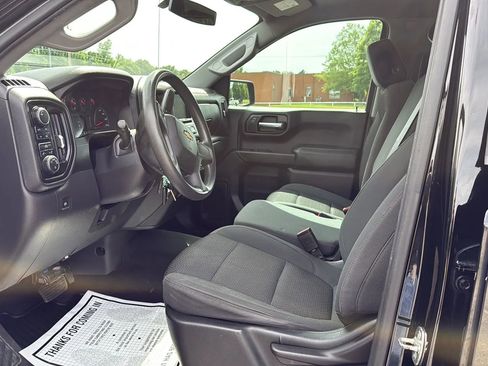 Used 2020 Chevrolet Silverado 1500 Custom w/ Custom Value Package AWD/4WD image 16