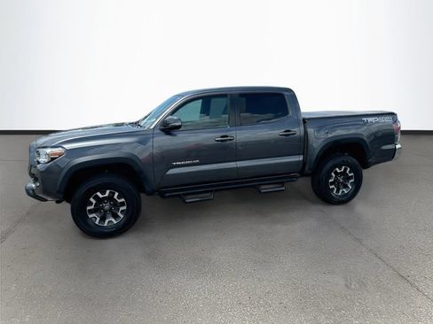 Used 2021 Toyota Tacoma TRD Off-Road AWD/4WD image 4