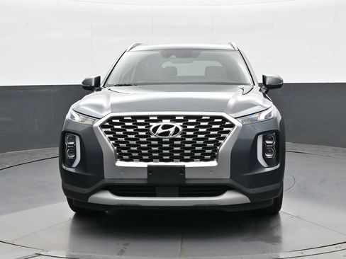 Used 2022 Hyundai Palisade SEL w/ Premium Package FWD image 2