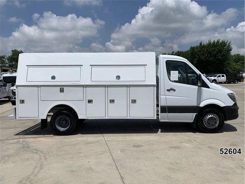 Used 2017 Mercedes-Benz Sprinter 3500 w/ Suspension Package II image 5