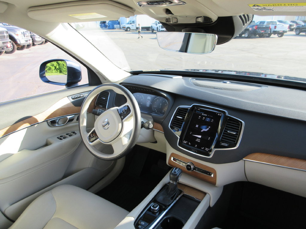 Used 2022 Volvo XC90 T6 Momentum w/ Advanced Package AWD/4WD image 29