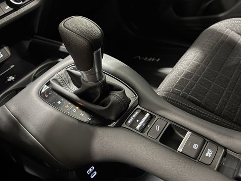 New 2026 Honda HR-V LX image 28