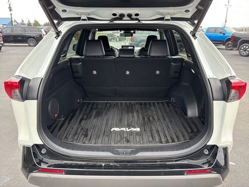 Used 2022 Toyota RAV4 XSE image 25