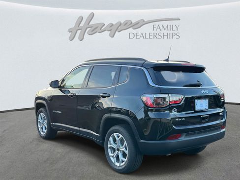 New 2026 Jeep Compass Latitude image 4